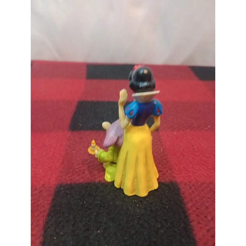Disney Princess Snow White Dopey 3.5